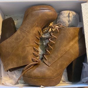 daisy fuentes high heel booties